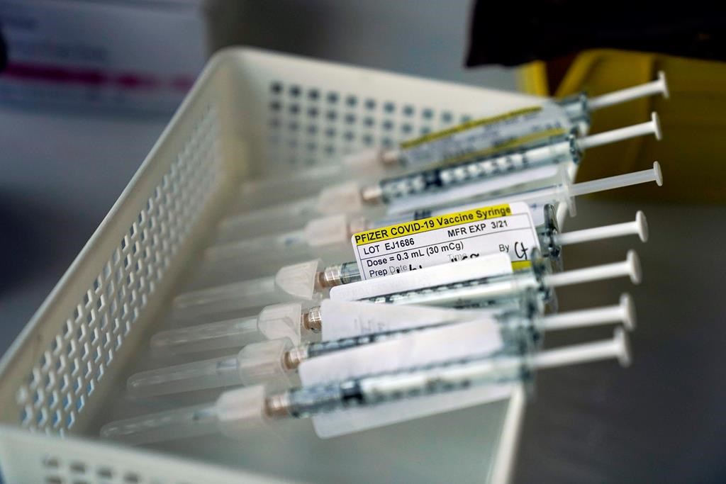 Le province prevedono di aprire l’idoneità ai vaccini con l’avvicinarsi delle spedizioni – video