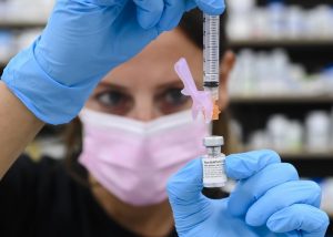 Canada could see 15,000 daily cases by October if COVID not controlled: modelling