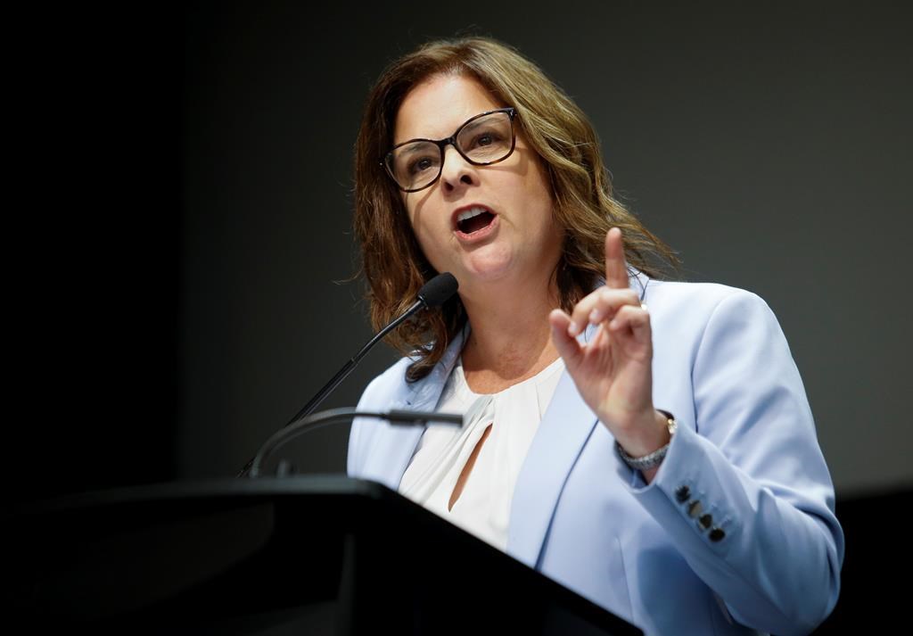 Former Manitoba premier Heather Stefanson leaving politics