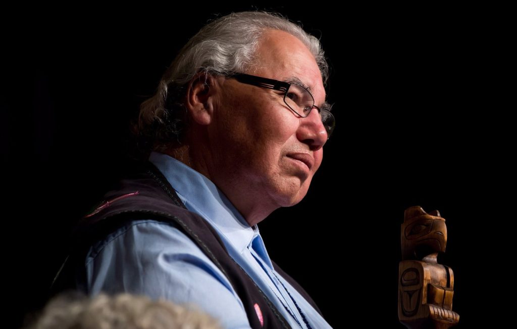 'The best that we can be': Indigenous judge and TRC chair Murray Sinclair dies at 73