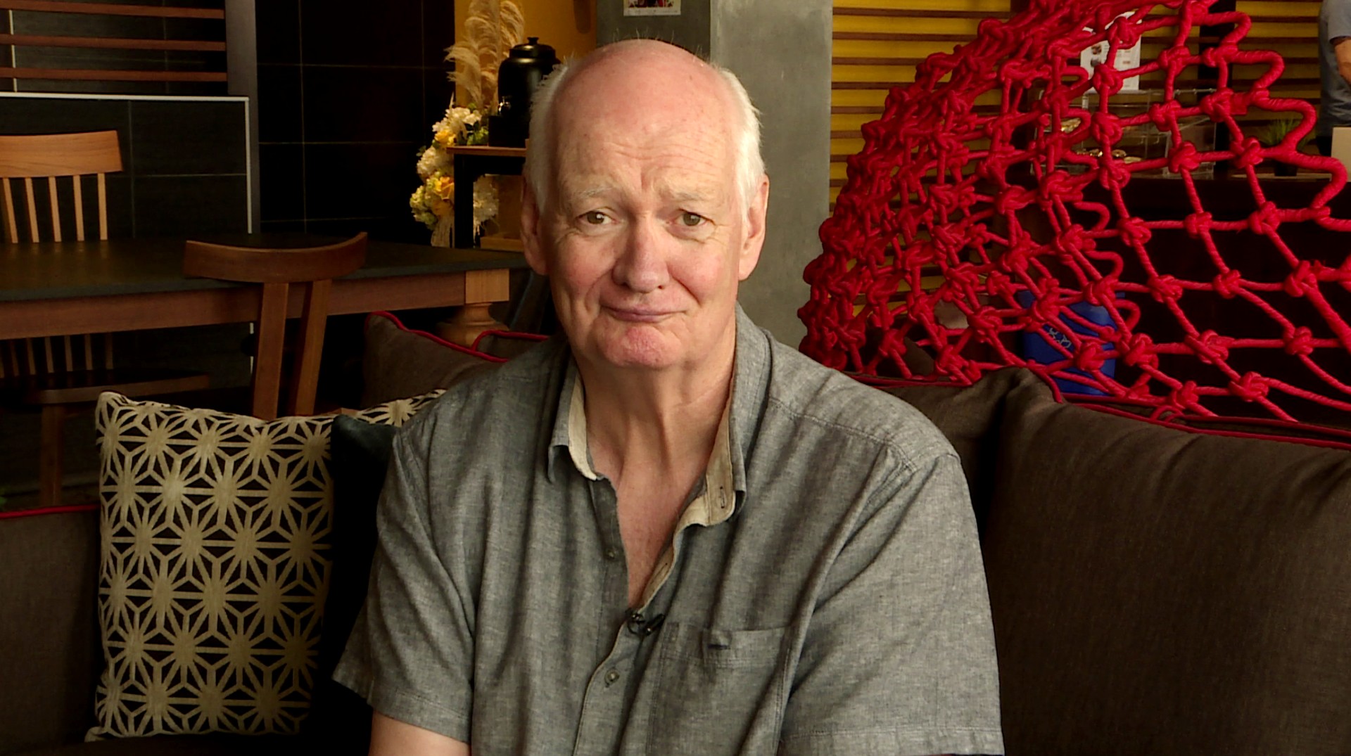 net worth colin mochrie - Ilustrasi 3