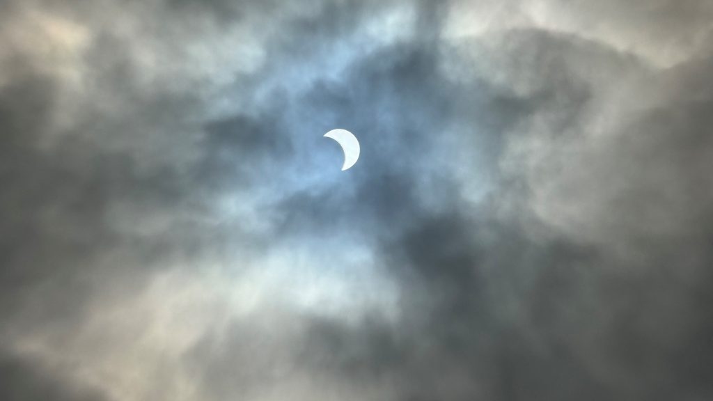 Winnipeggers get the chance to view the very rare partial solar eclipse