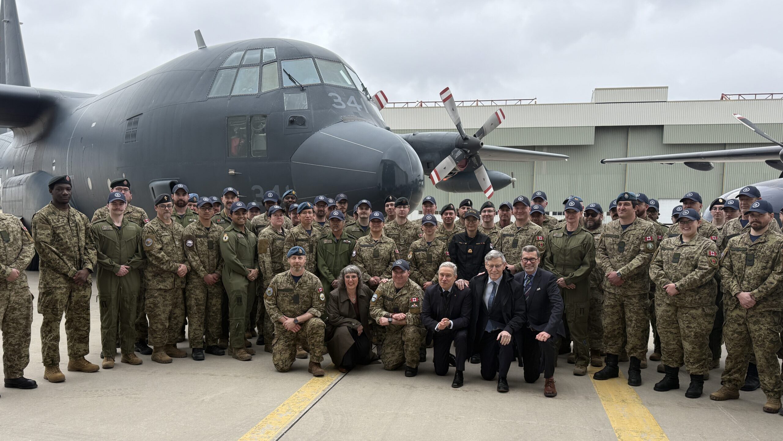 Minister Champagne visits CAF members in Winnipeg, provides update on defence spending