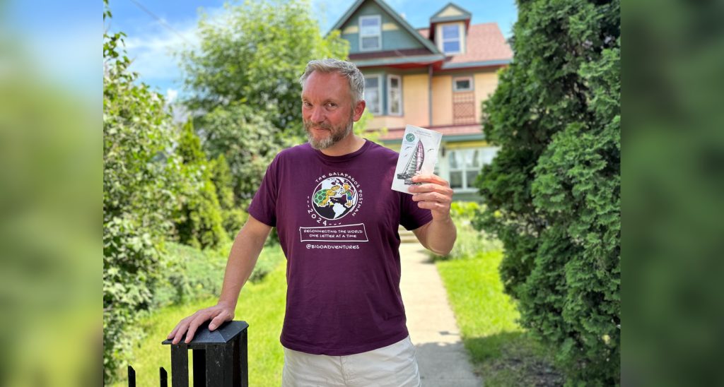 Galapagos Postman delivers letters to homes around the world – including Winnipeg