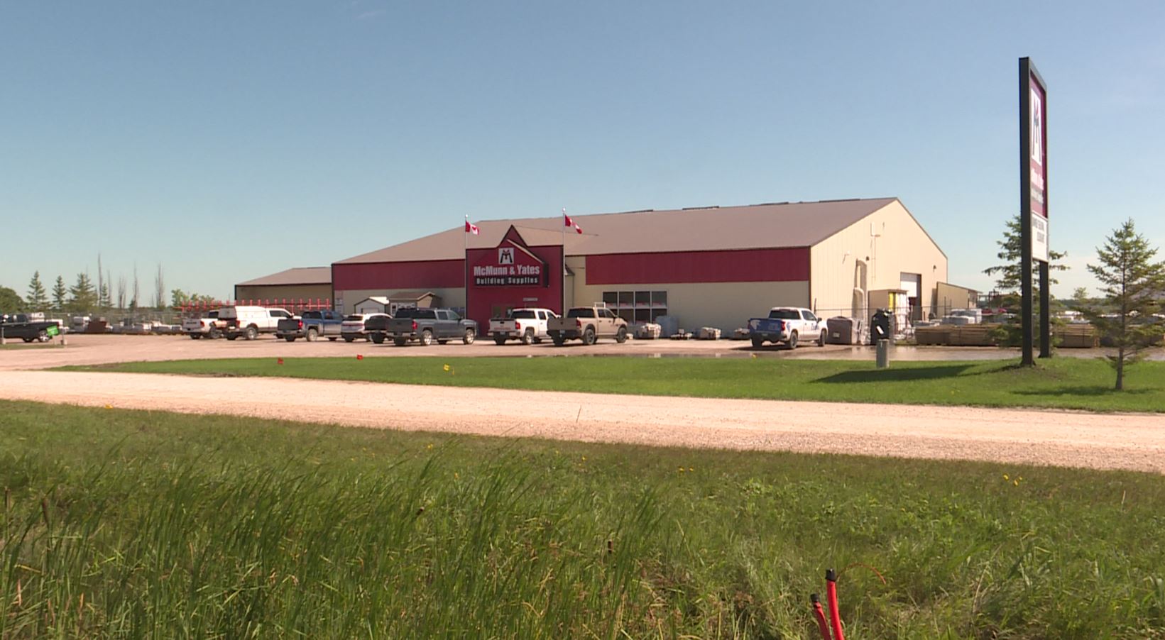 Grapefruitsized hail recorded in parts of Manitoba during supercell