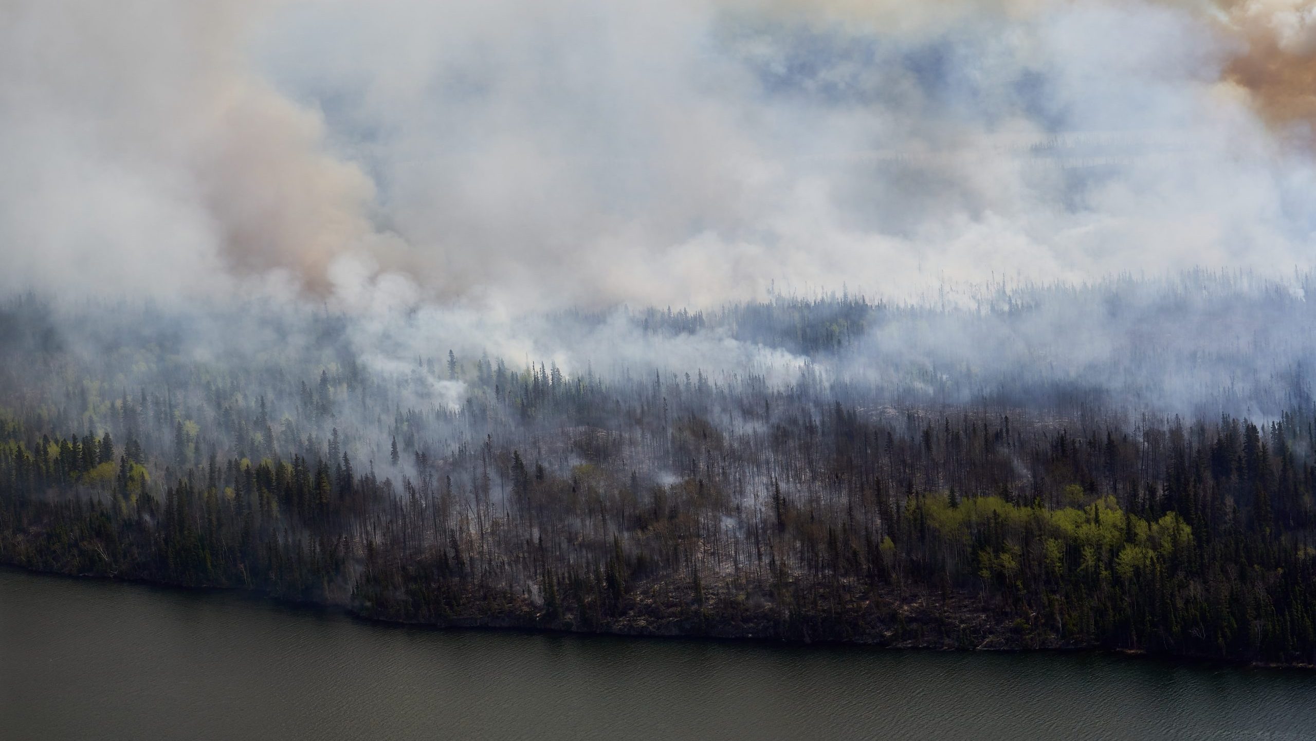 Wildfire smoke leads to poor air quality in Manitoba