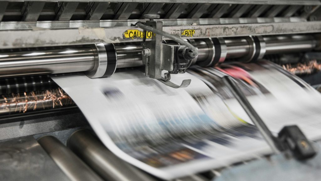 Manitoba government plans to explore ways to support print media outlets