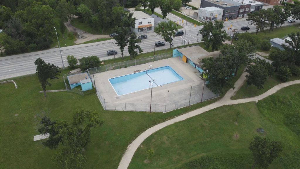 The push to save Happyland Pool continues into the summer