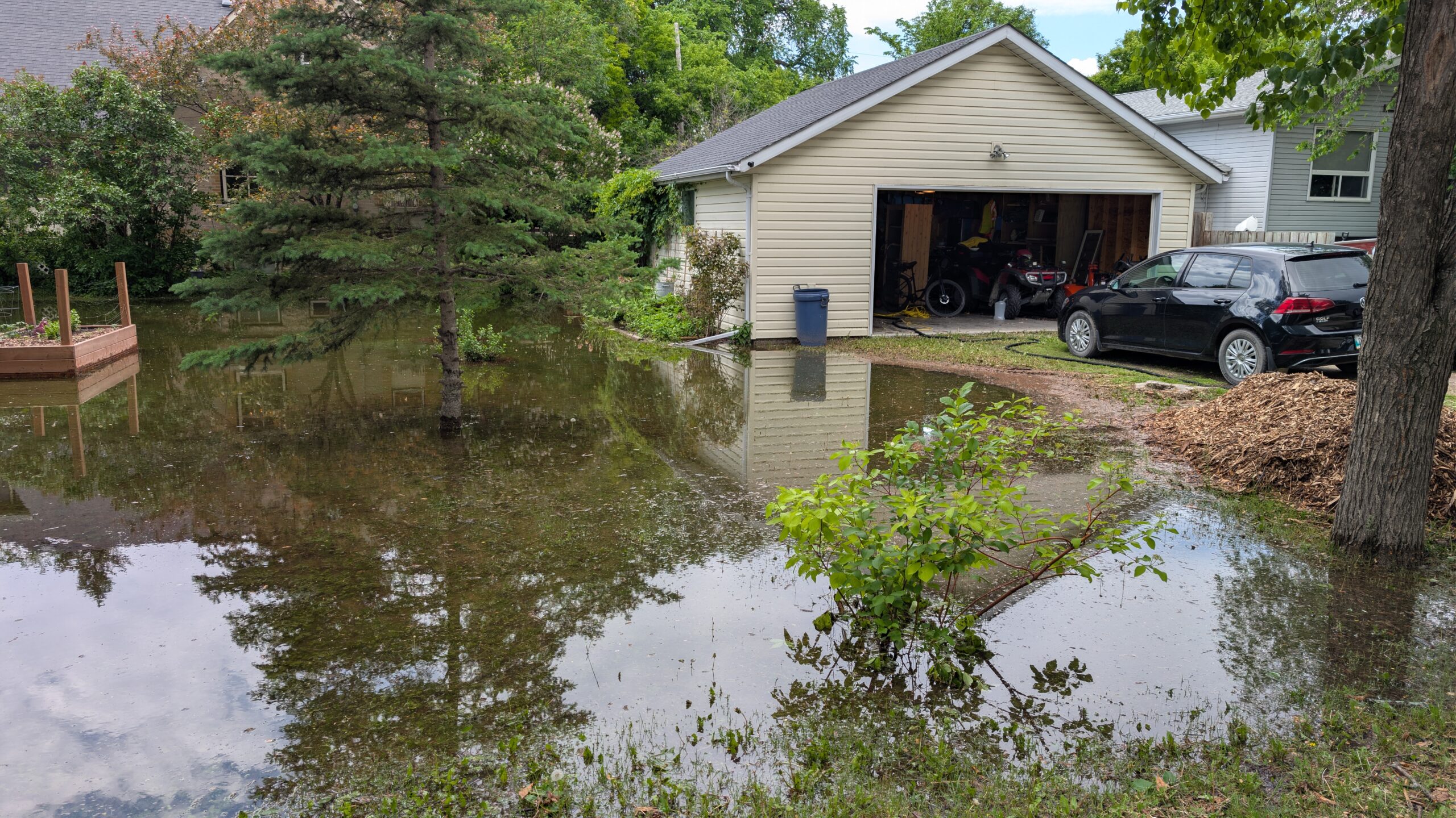 Stonewall residents deal with the aftermath of 255 mm of rainfall