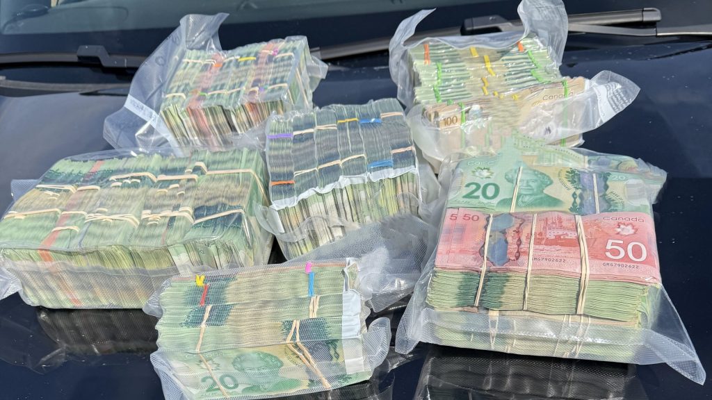 Manitoba RCMP seize stacks of cash in traffic stop; Alberta man arrested
