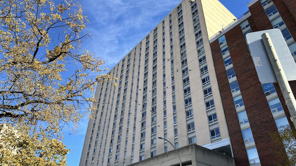 Child dies after falling from 19th-storey window of Winnipeg apartment building: police