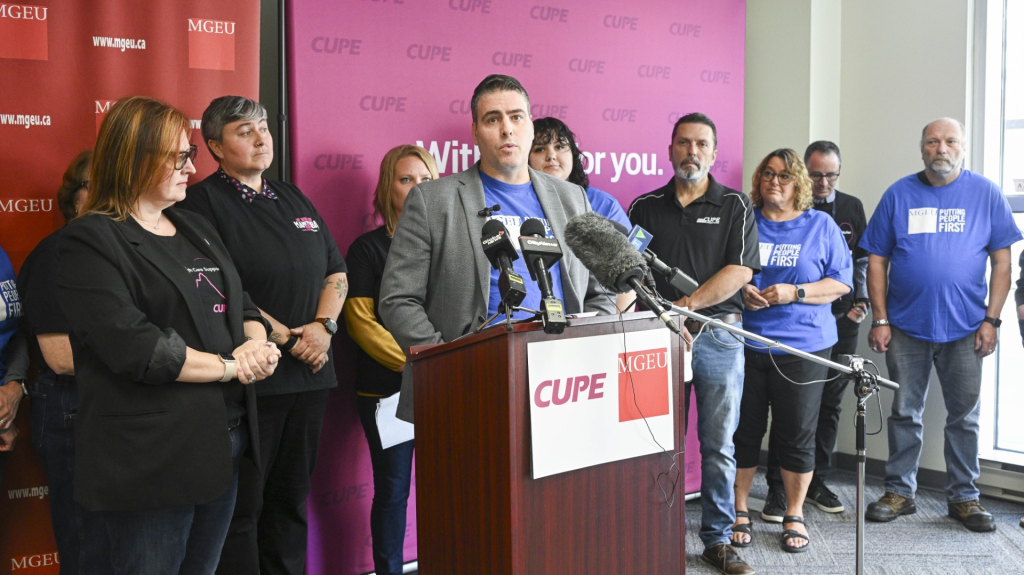 Manitoba health-care support workers could go on strike Oct. 8