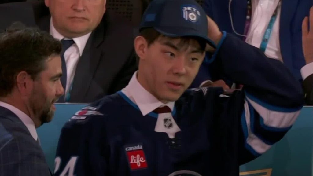 Highest overall Chinese-born draft pick ready to hit the ice for the Winnipeg Jets