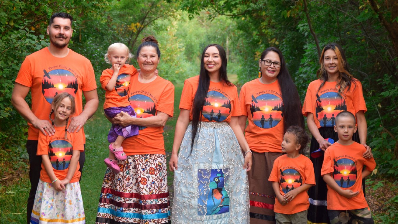 leinwande レインヴァンド Ringer Tee オレンジ Winnipeg artist chosen for Walmart Canadas 2025 National Orange