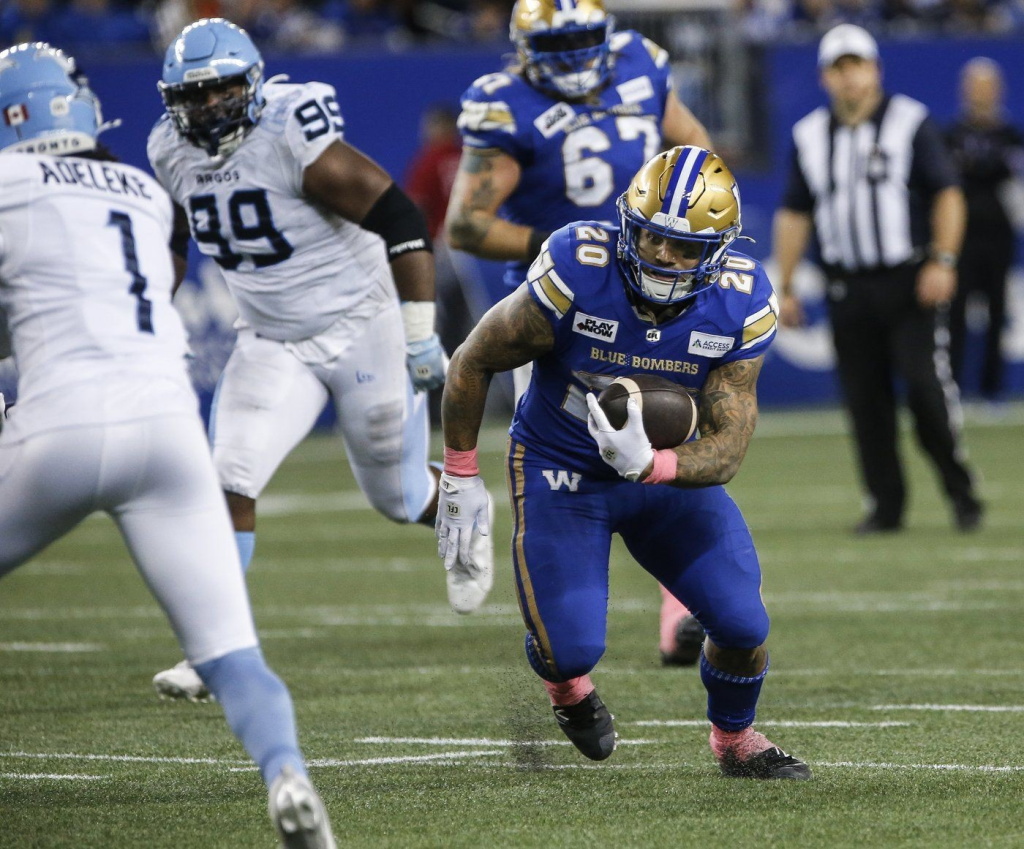 Oliveira, Mitchell named as finalists for CFL outstanding player award